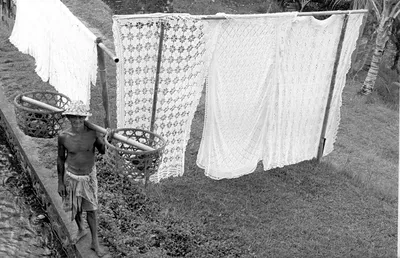 Basket Man with Lace Cloth Bali